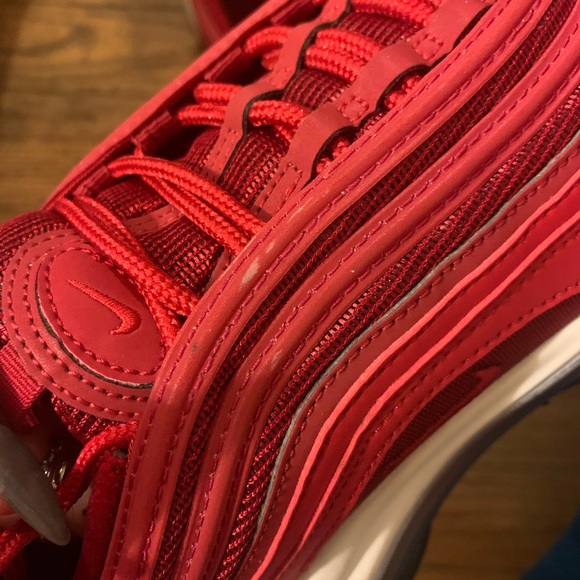 Women’s Nike Airmax 97 ((RED)) - Picture 4 of 8